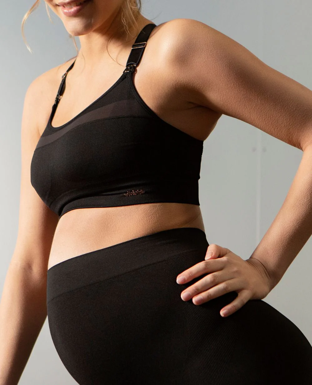 Brassière de sport de grossesse et d’allaitement Woma - Noir - Image 2