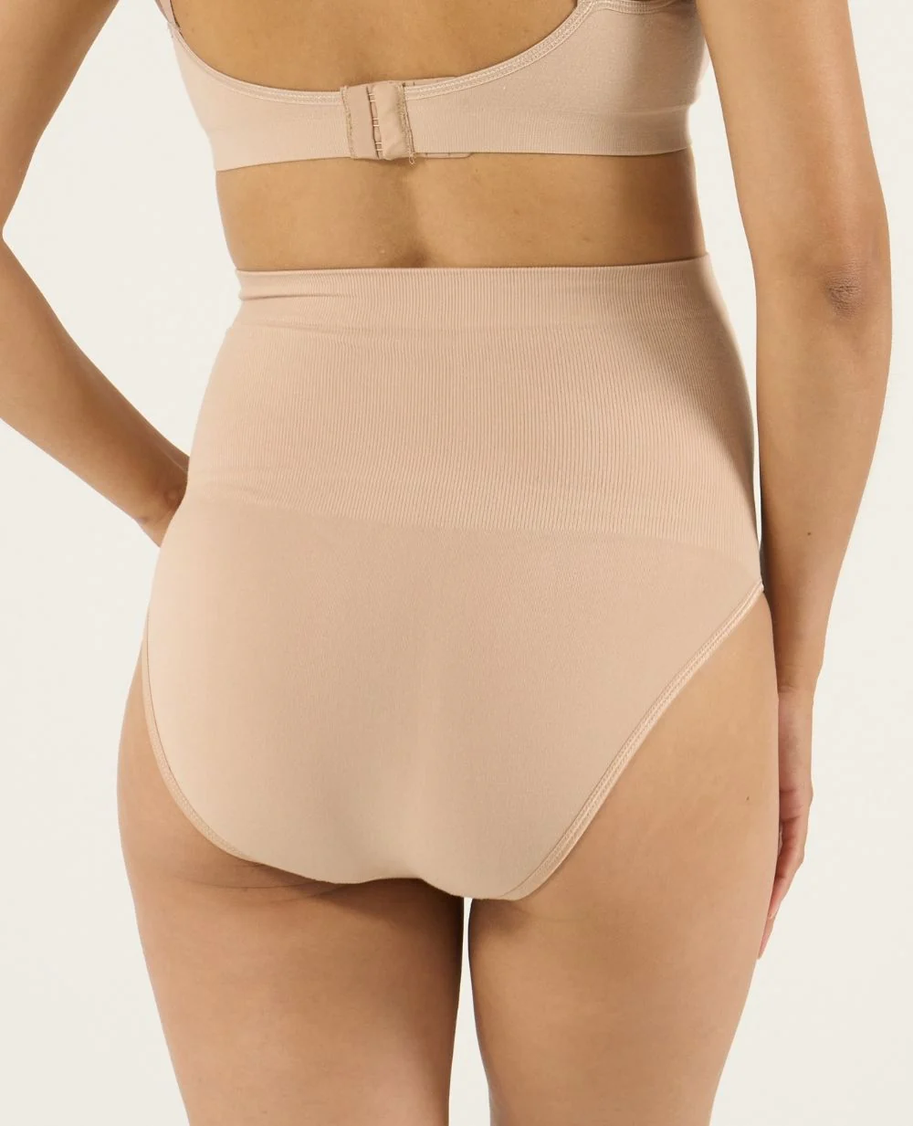 Maxi culotte de grossesse sans couture Essentiel - Beige - Image 4
