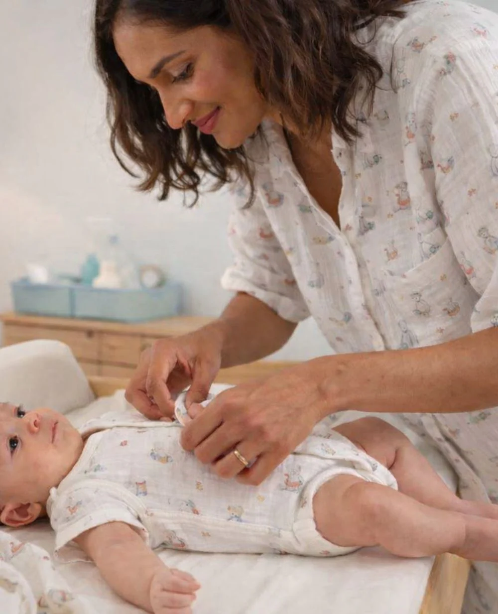 Robe de nuit maternité et allaitement Elinor - Multicolore