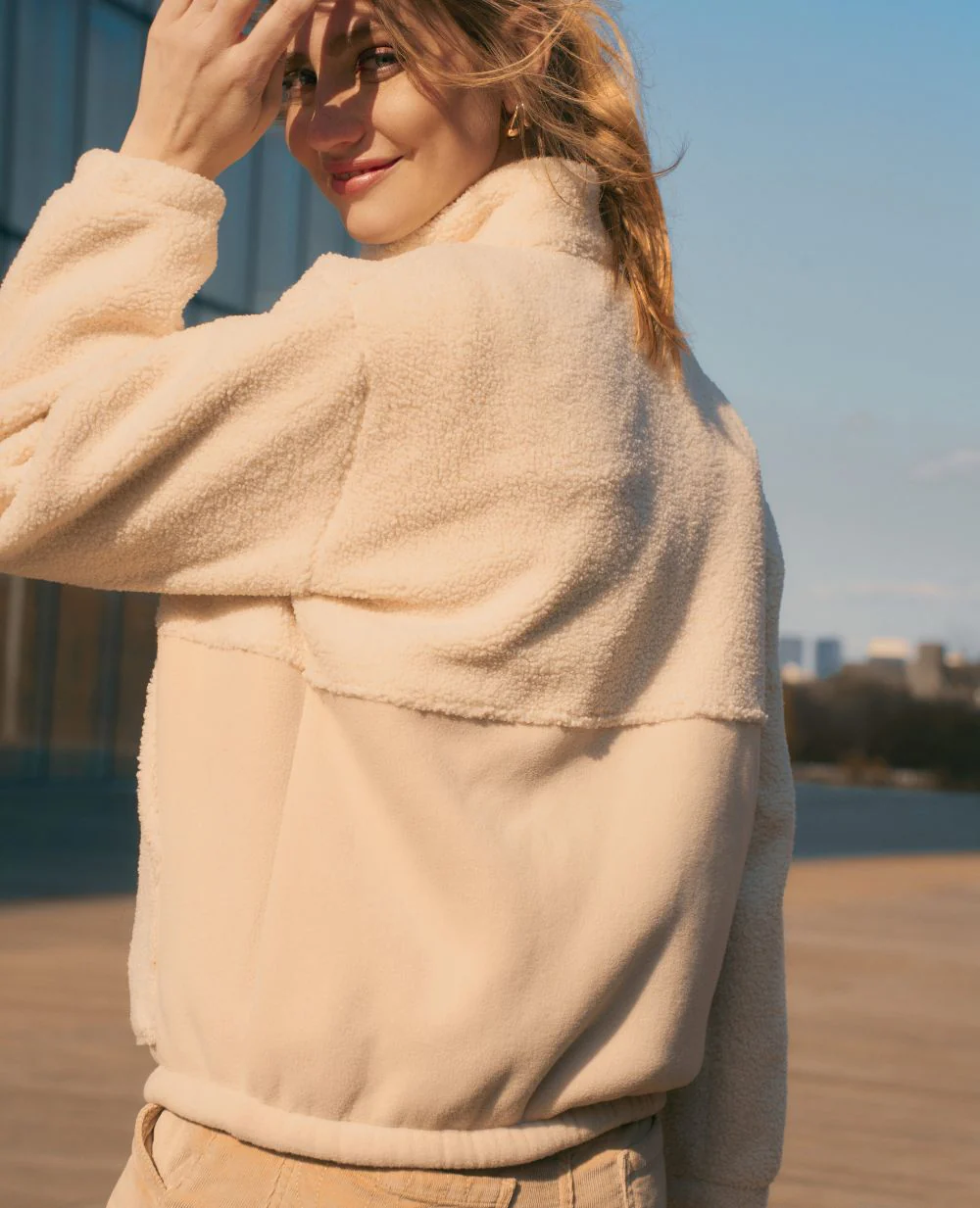 Veste polaire mixte de grossesse et portage Sasha - Beige - Image 4